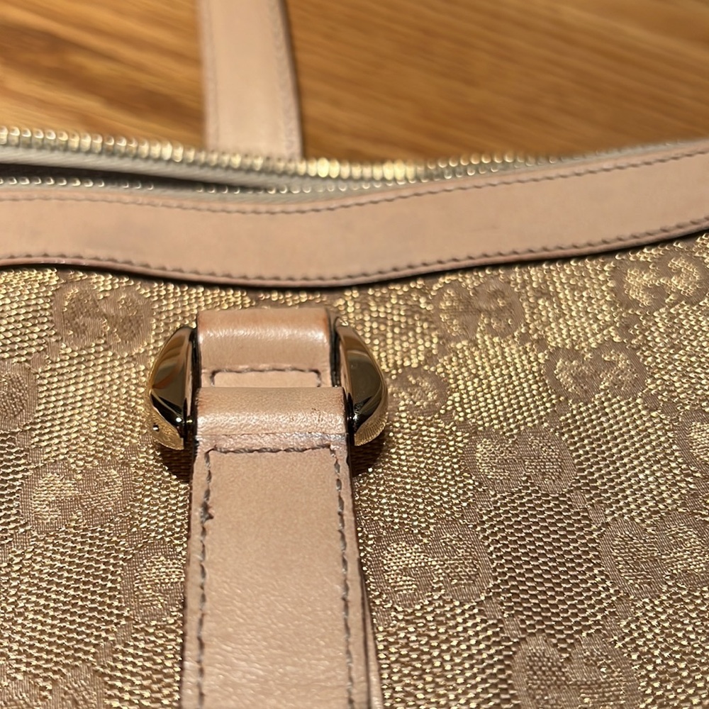 Shimmer and shine in vintage Gucci - Picture 14 of 16